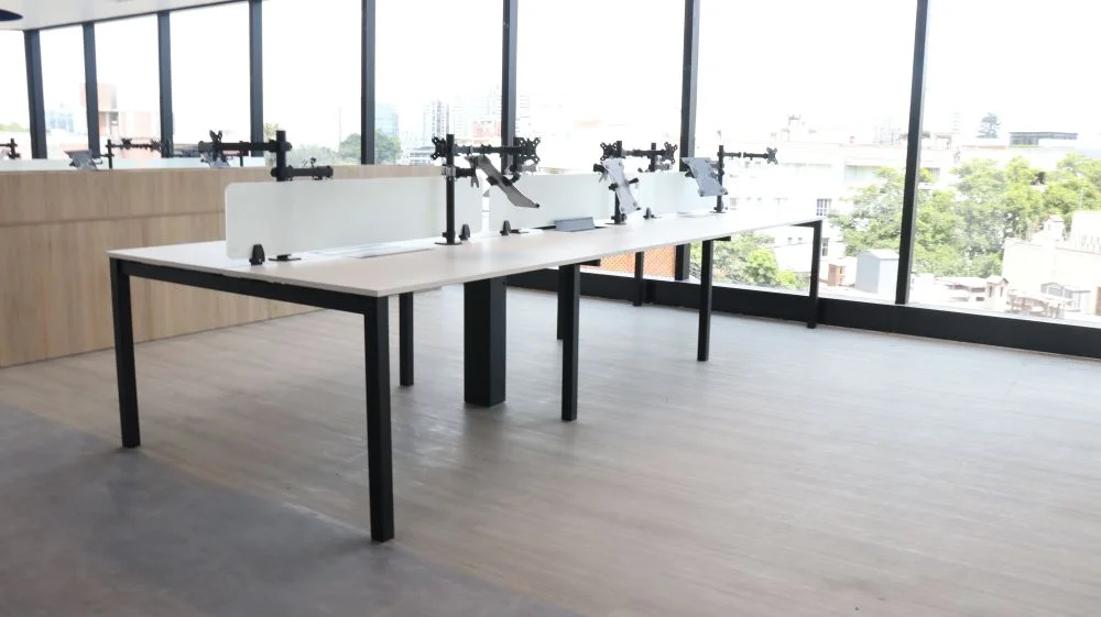 Proyecto Isarep - mesas tipo bench para 6 puestos de trabajo
