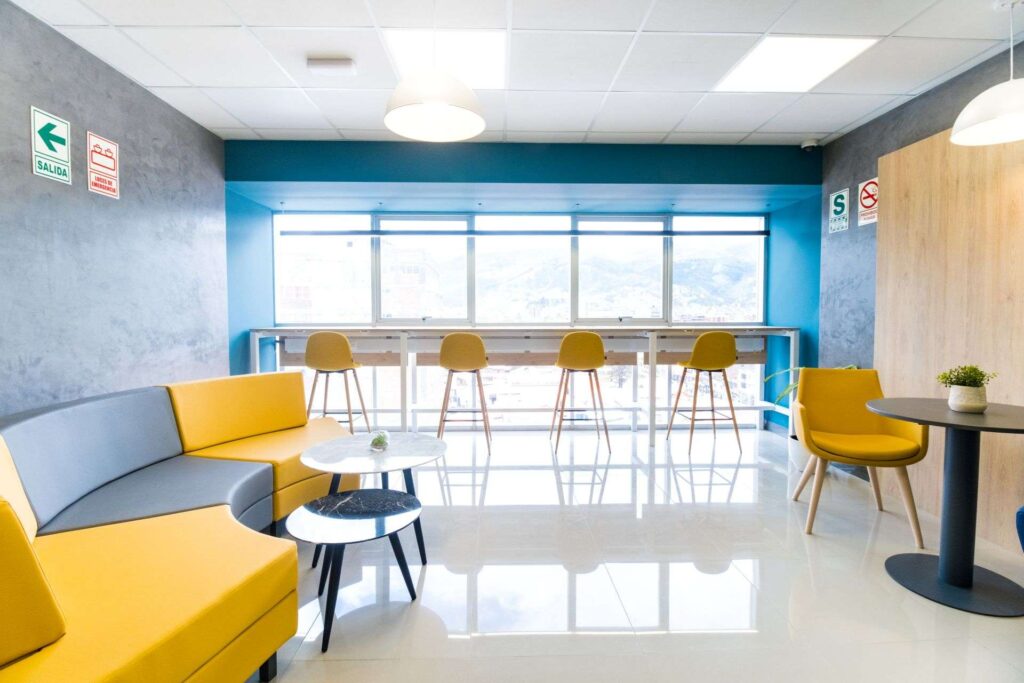 la base cowork huancayo - espacios diseñados por visso