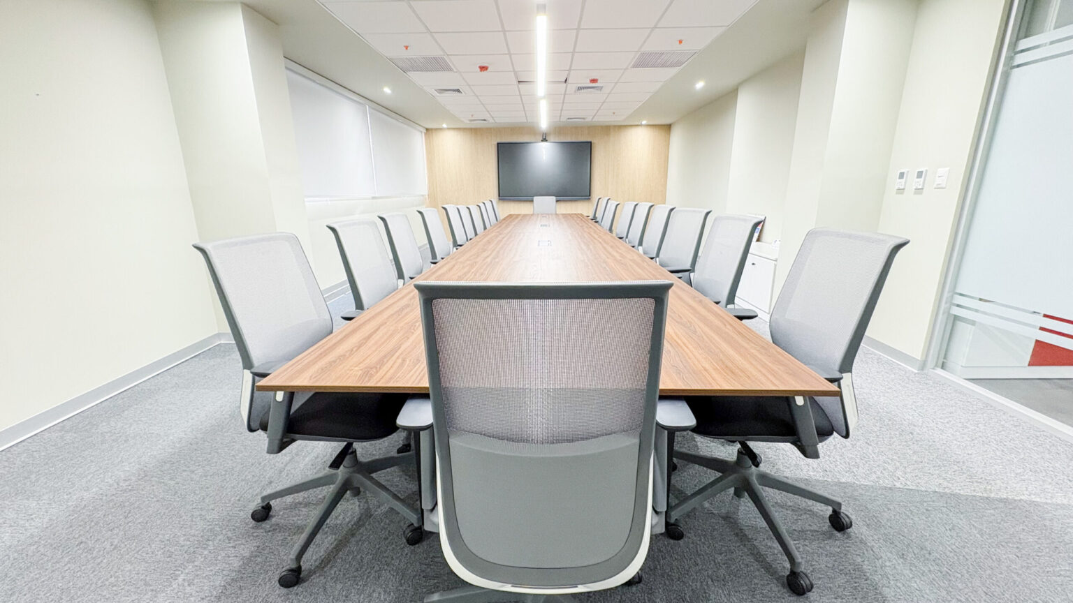 Proyecto Ajinomoto - salas de reuniones equipadas por visso